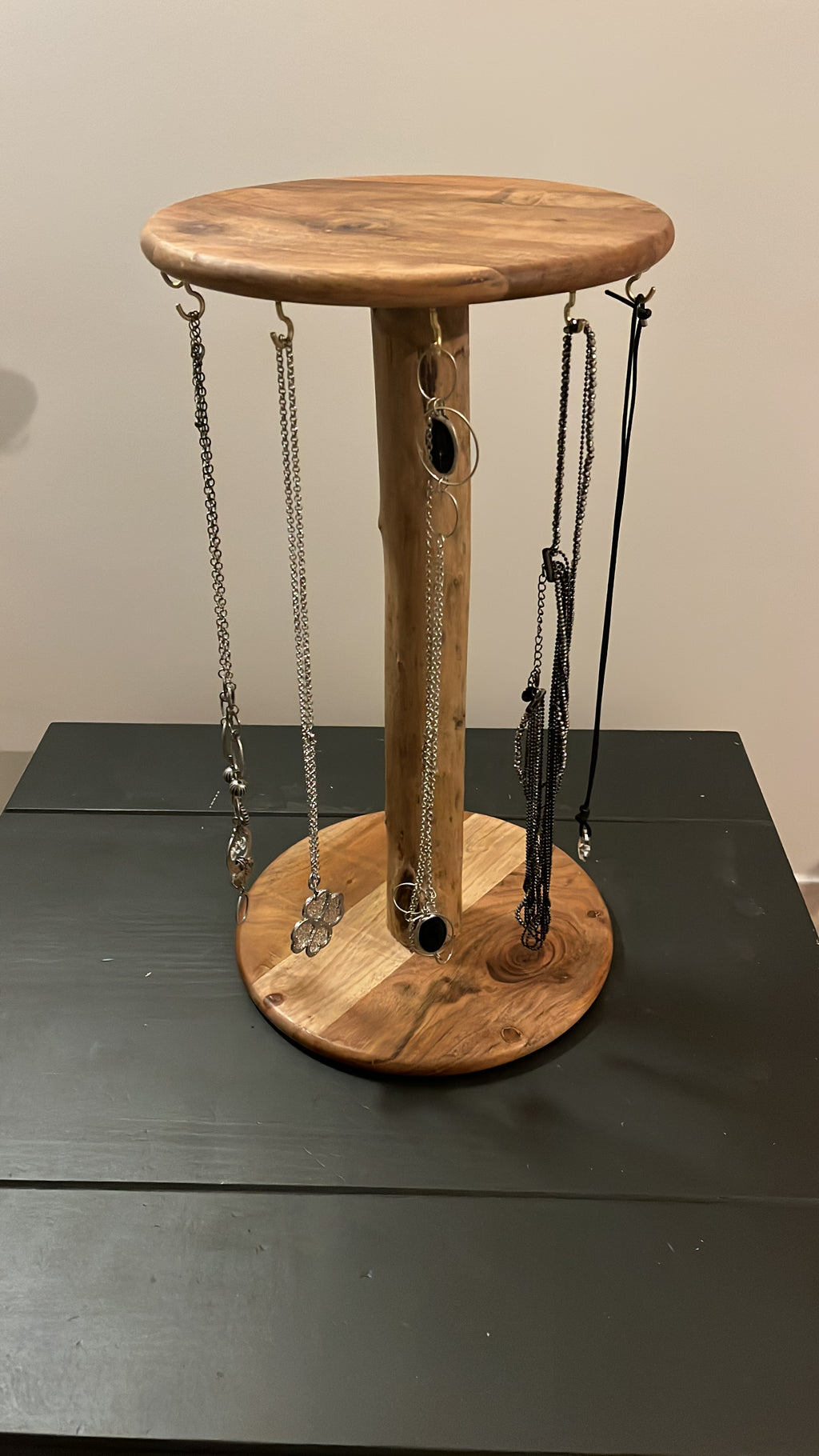 Porte bijoux colliers et sautoirs