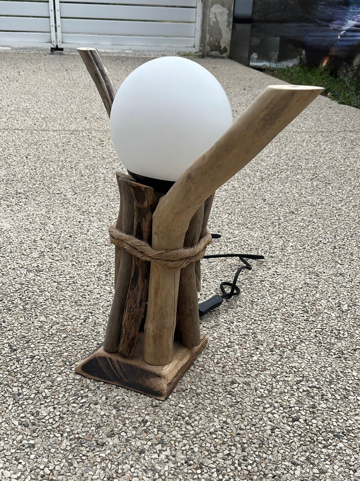 Lampe de chevet Victoire ✌️