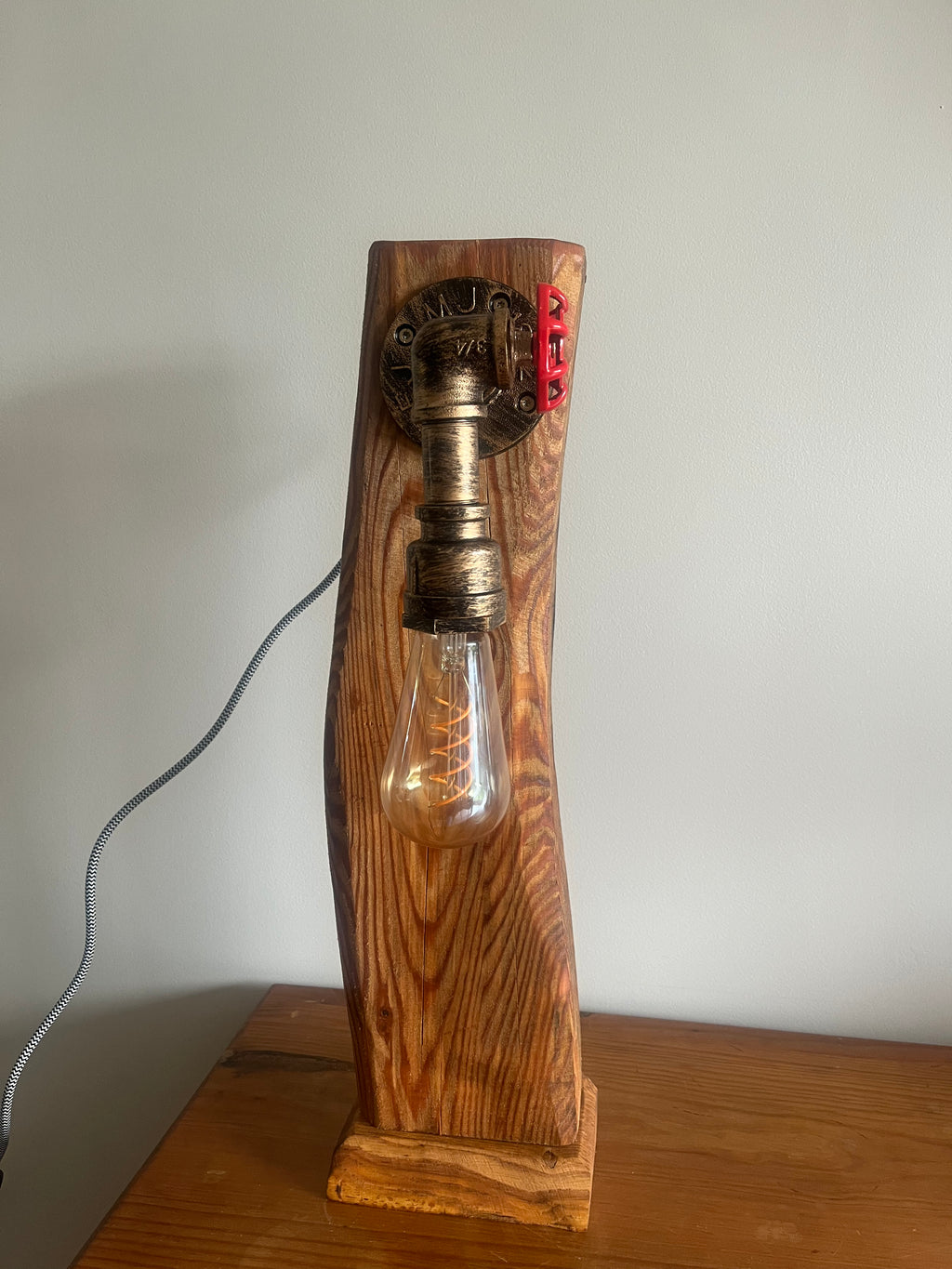 Lampe vanne d'eau
